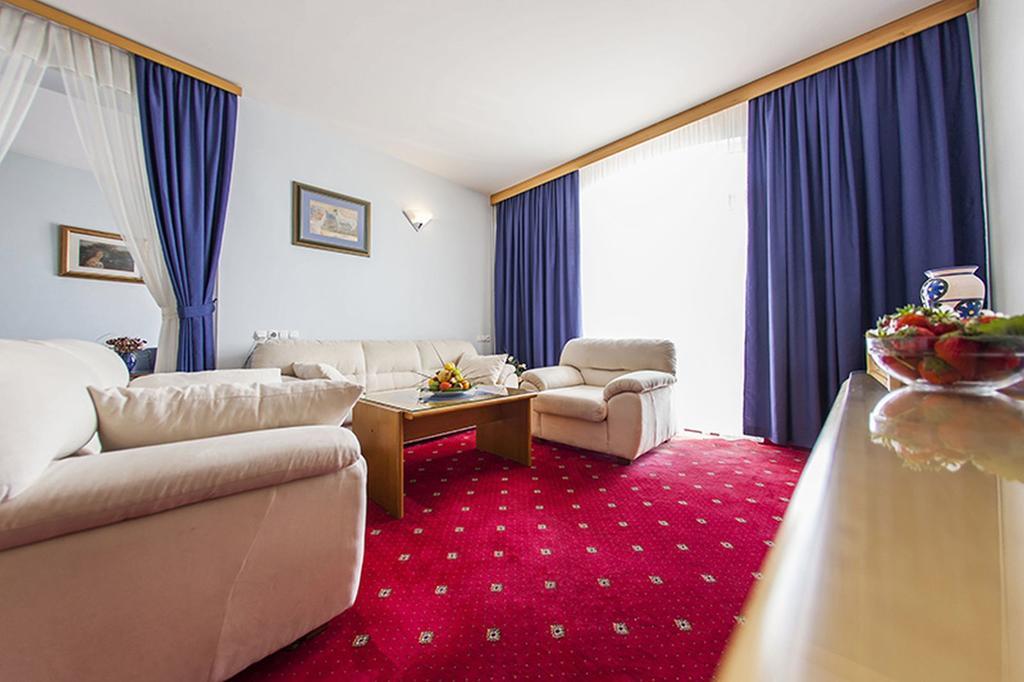 Hotel Senad Od Bosne Prokosovici Ngoại thất bức ảnh