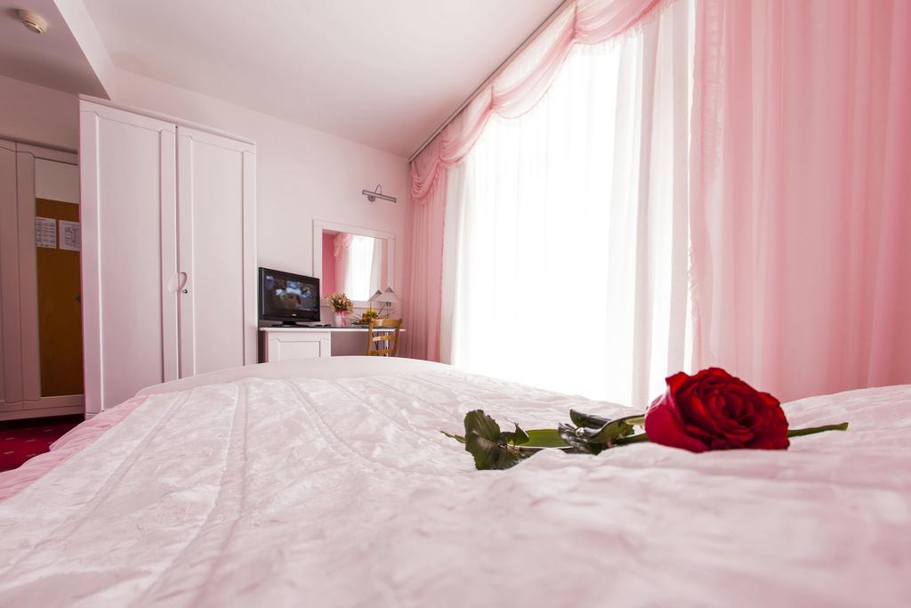 Hotel Senad Od Bosne Prokosovici Ngoại thất bức ảnh
