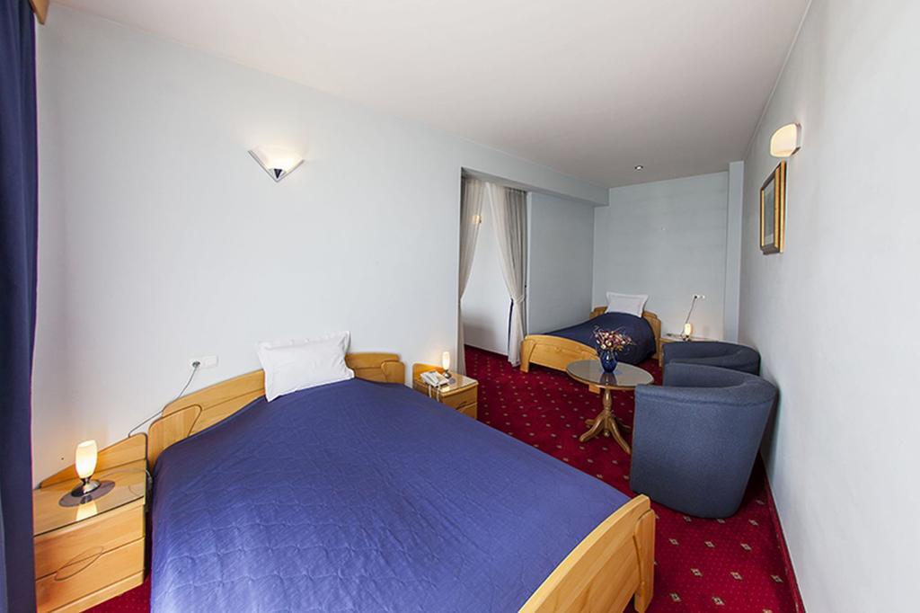 Hotel Senad Od Bosne Prokosovici Ngoại thất bức ảnh